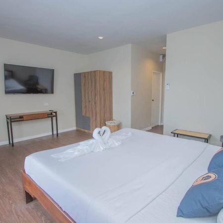 Patong Aksarai Hotel מראה חיצוני תמונה