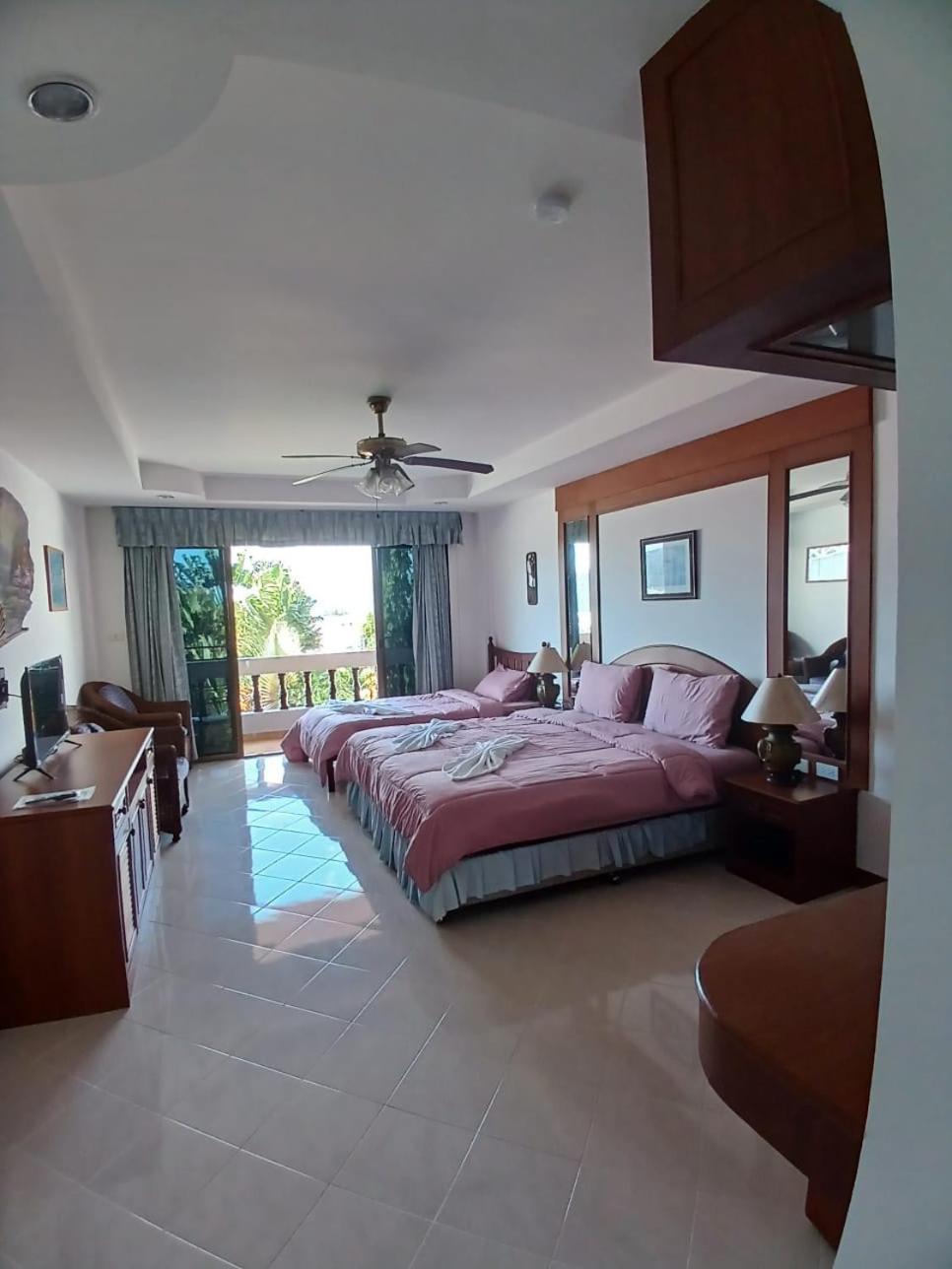 Patong Aksarai Hotel מראה חיצוני תמונה