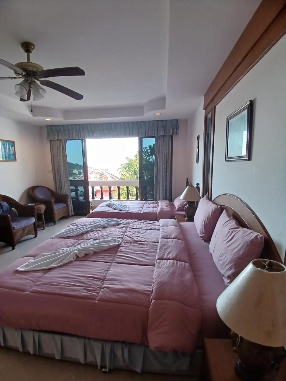 Patong Aksarai Hotel מראה חיצוני תמונה