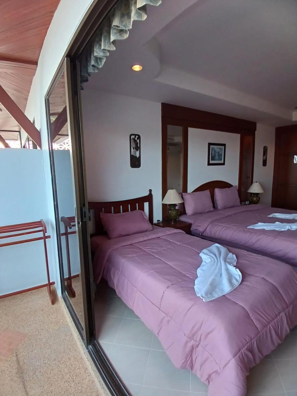 Patong Aksarai Hotel מראה חיצוני תמונה