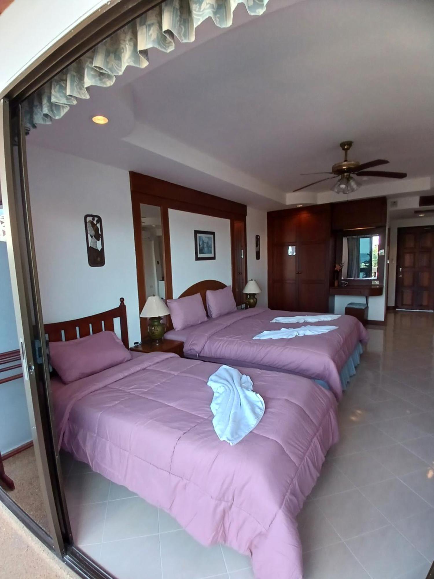 Patong Aksarai Hotel מראה חיצוני תמונה