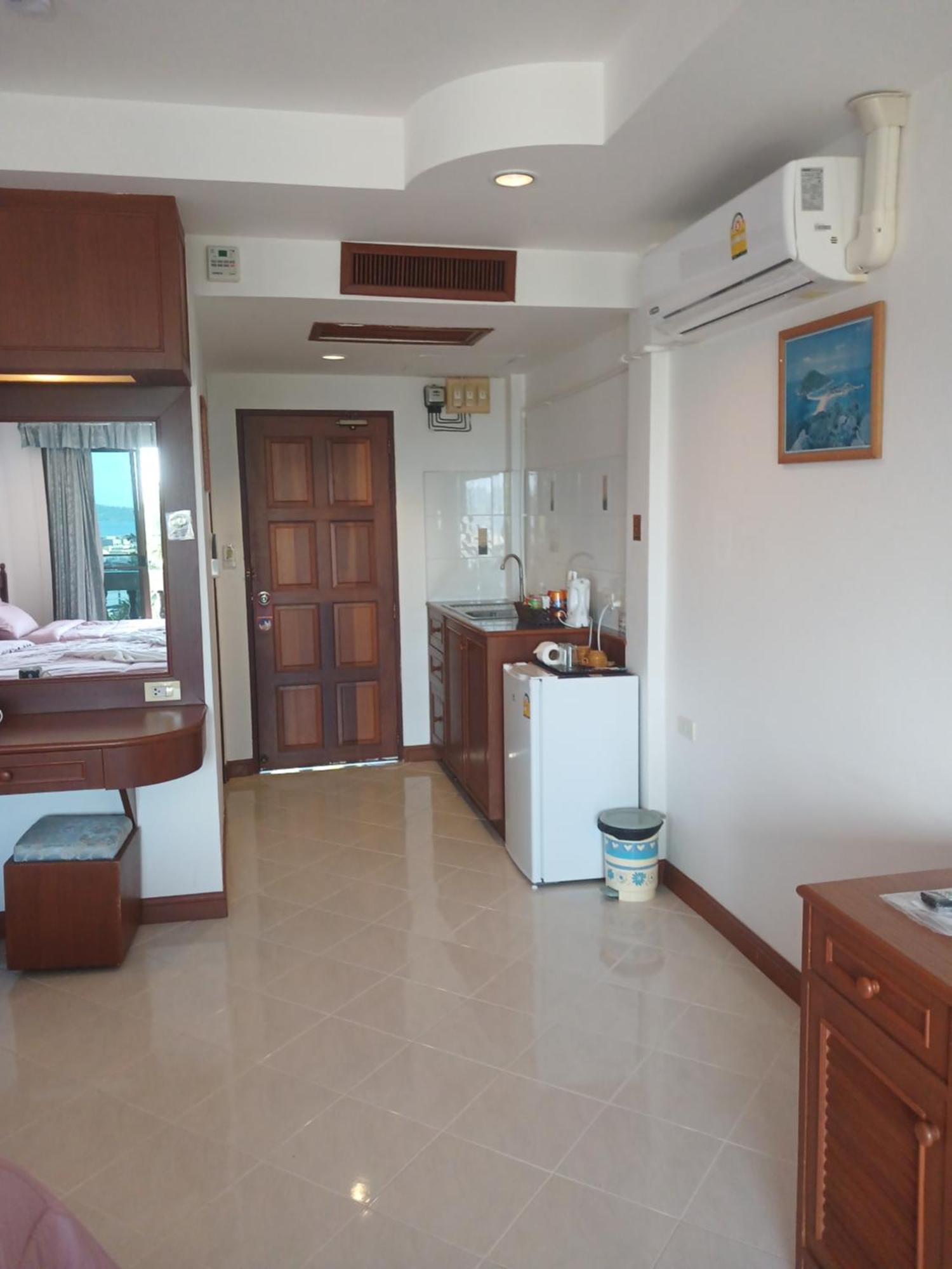 Patong Aksarai Hotel מראה חיצוני תמונה
